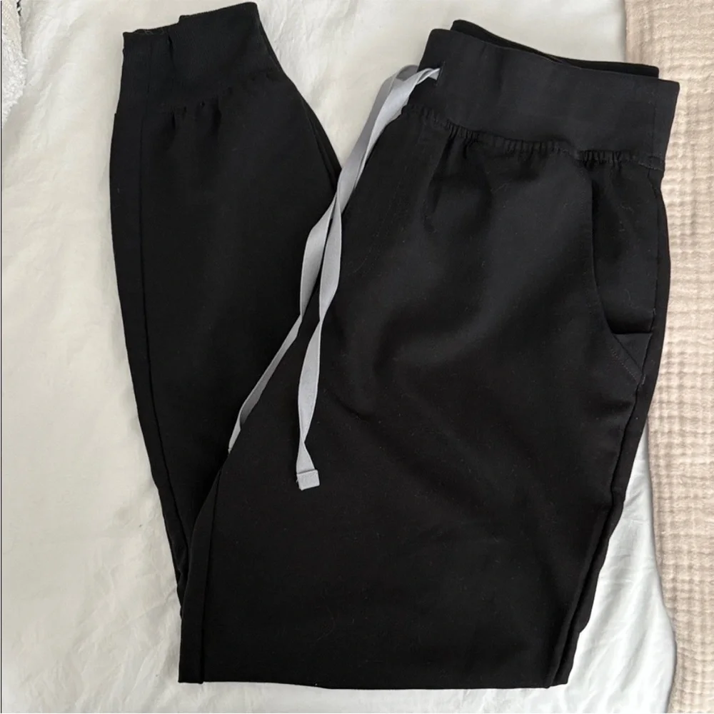Figs, New Black Joggers - Small - Picture 4 of 4